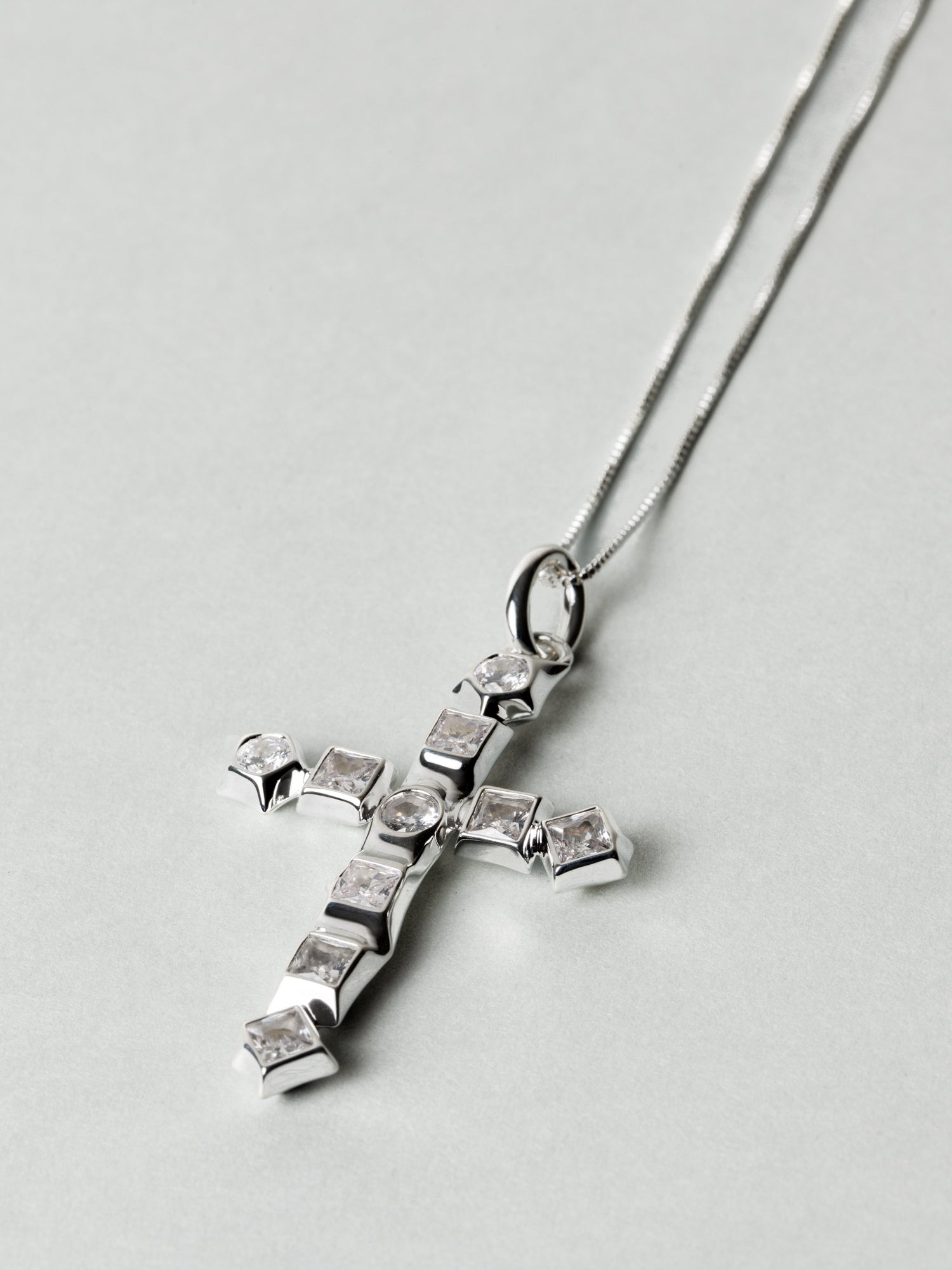 SILVER GEM-MOSAIC CROSS NECKLACE