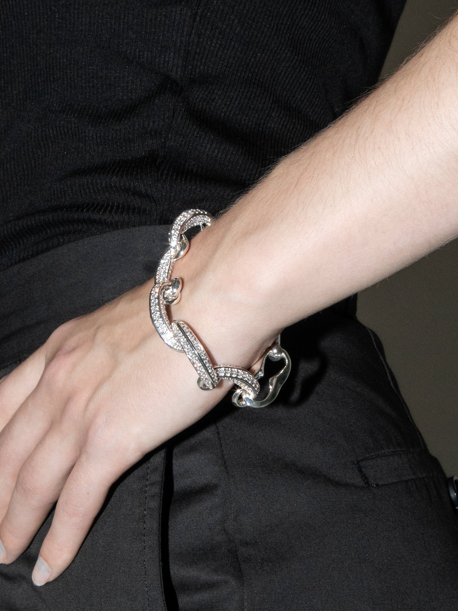 SILVER LARGE PAVÉ KAMON CHAIN BRACELET - CLEAR