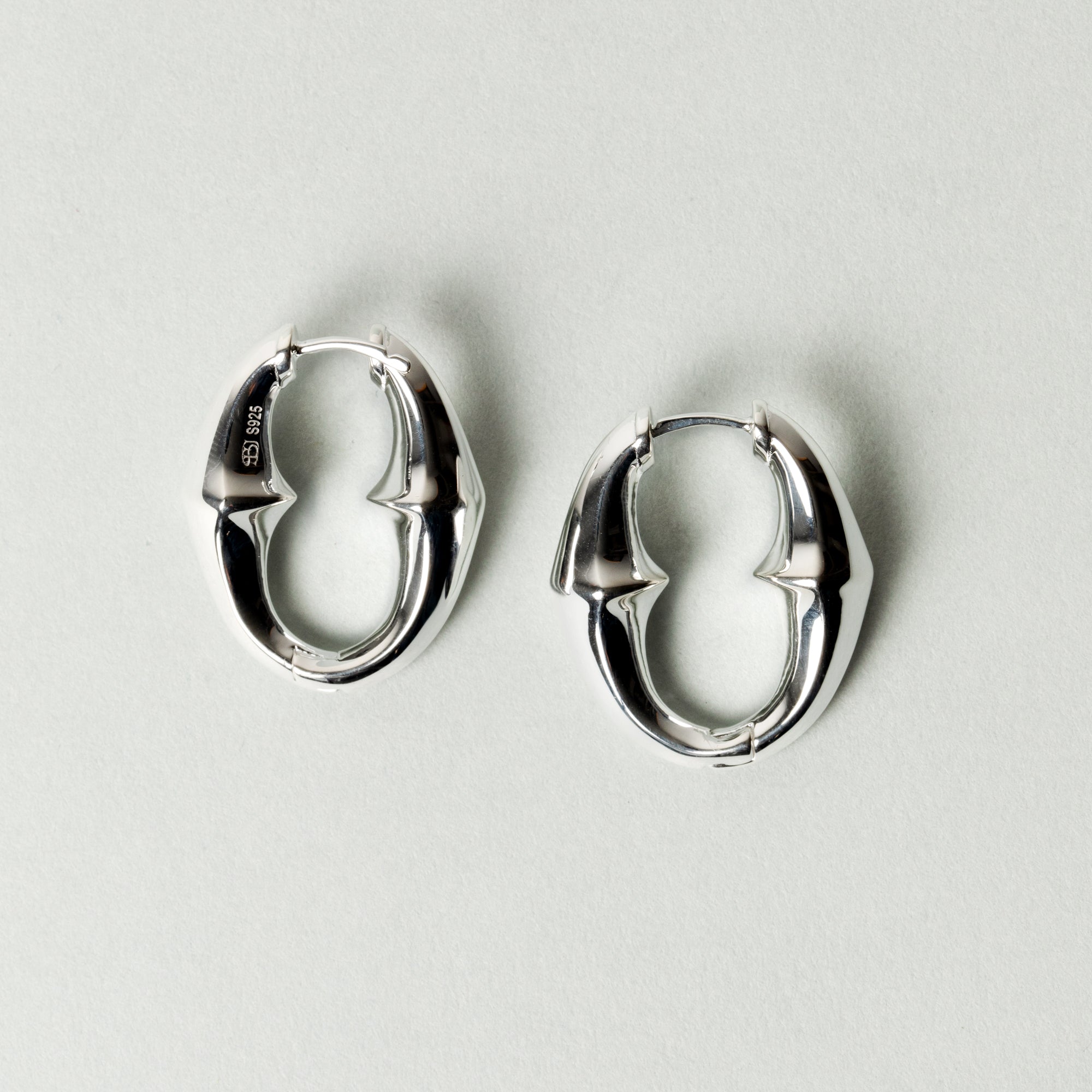 SILVER MED SURINITY HOOP PAIR EARRINGS