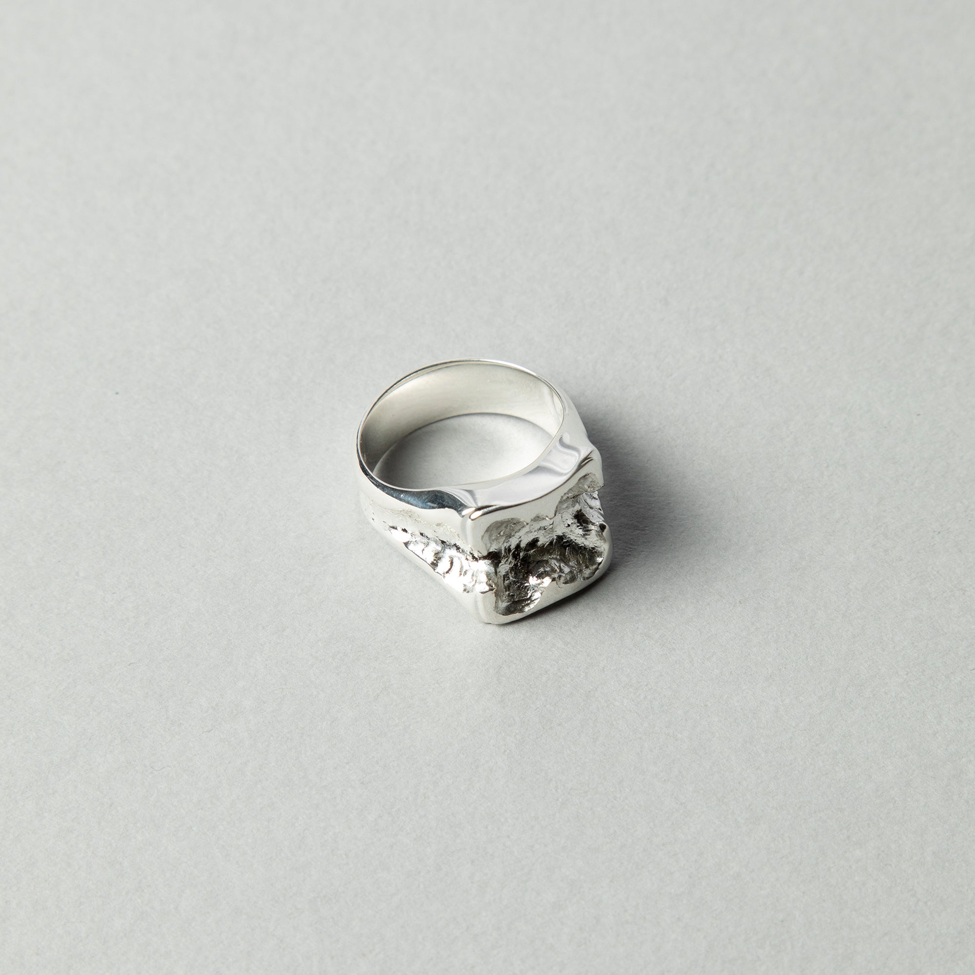 アクセサリー Sweet Liam Juice half stone signet ring Custom Gemstone Signet Ring by Caitlyn Minimalist